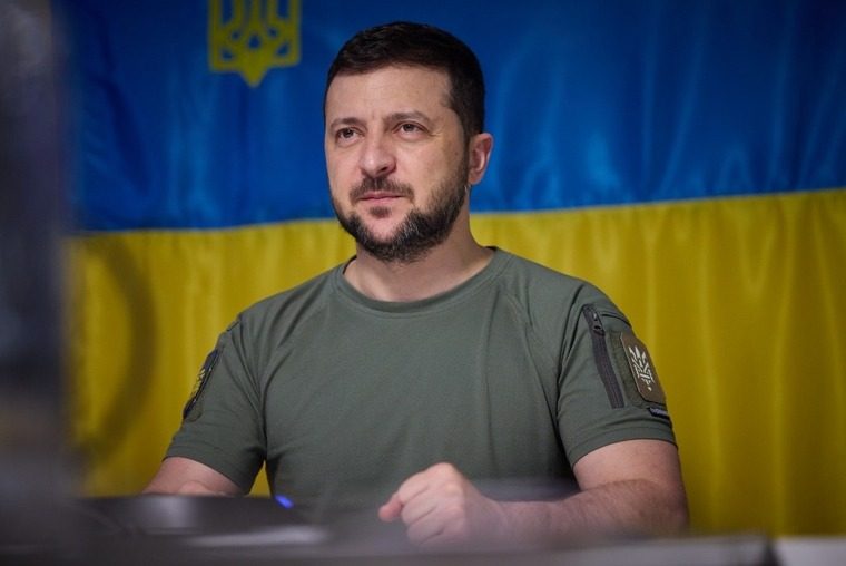 Воїни ЗСУ на фронті отримали “пухнастого добровольця”: відео prozoro.net.ua