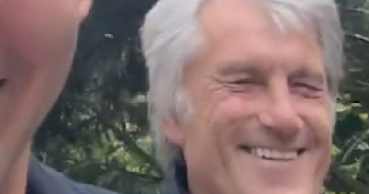 “Эти руки никого не били”: в сети в восторге от шутливого видео с Ющенко
