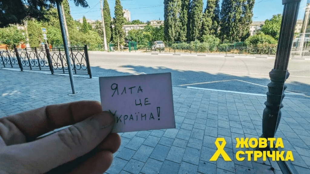 Окупанти поспіхом відправляють сім'ї з Криму на материк: до чого вони готуються 5 Окупанти поспіхом відправляють сім'ї з Криму на материк: до чого вони готуються