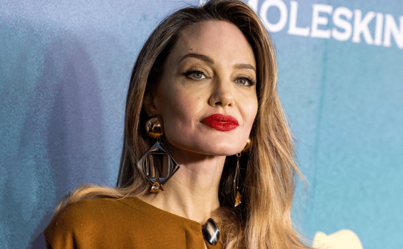 Справжній ідеал: у чому секрет стилю та краси 49-річної Анджеліни Джолі ➤ Prozoro.net.ua