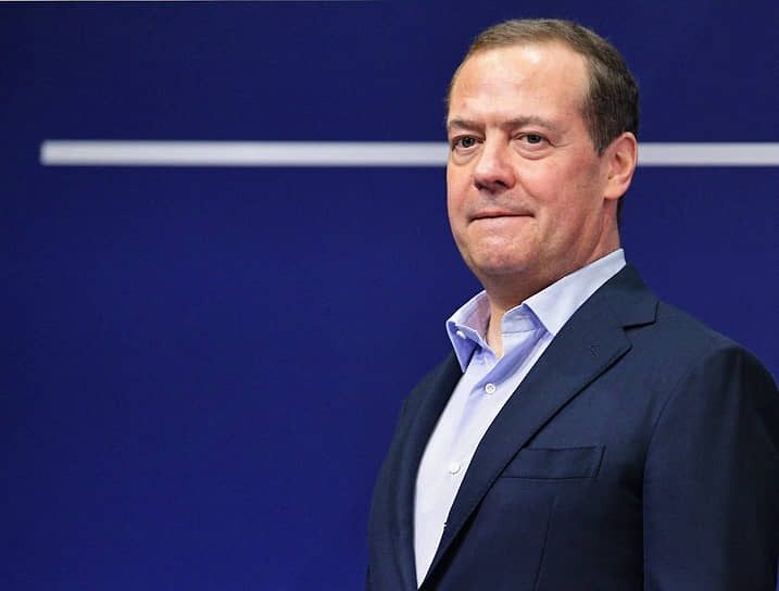 Взломали почту помощника Медведева: Россией точно правят психи