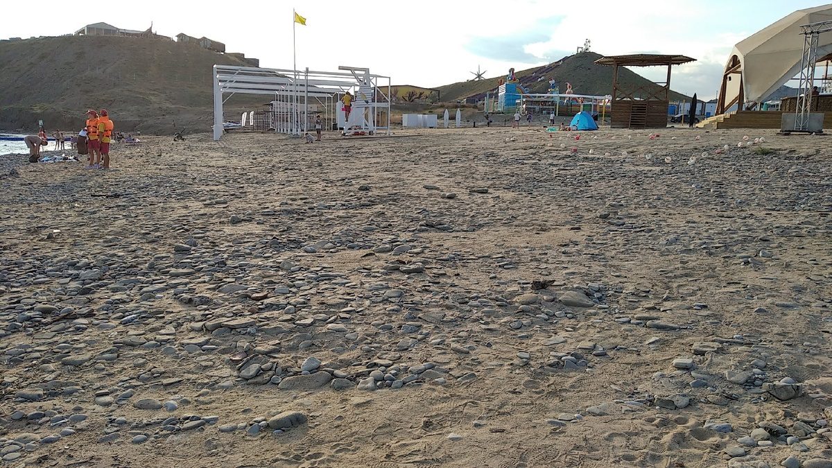 По пляжу в Крыму “работала” ПВО: Коваленко привел доказательства