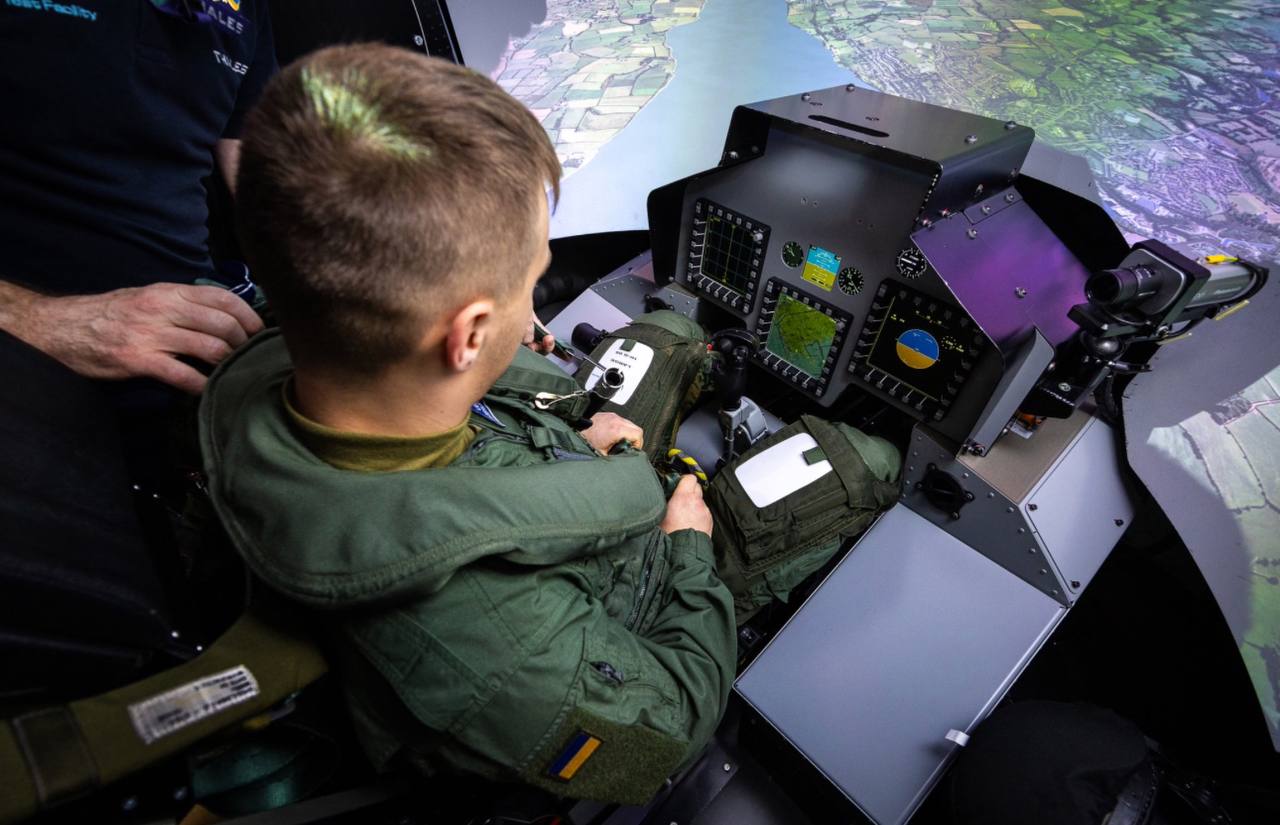 Украинский пилот сравнил самолеты Су-27 с F-16