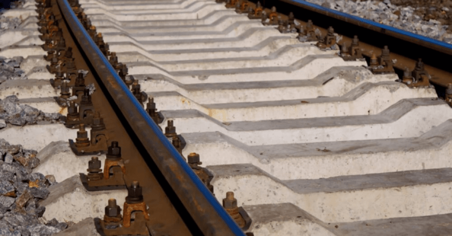 Железная дорога из Мариуполя в Крым: мифы и реальность