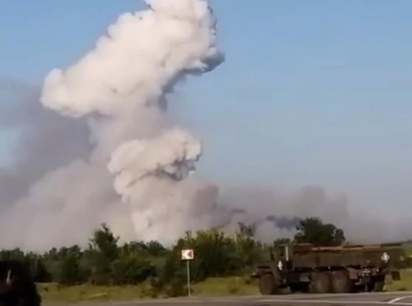 СМИ узнали, что хранилось на взорванном складе боеприпасов в РФ ➤ Prozoro.net.ua