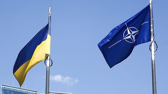 Столтенберг ответил, может ли Украина вступить в НАТО «частями»