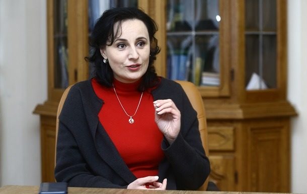 Минсоцполитики пересмотрит соцвыплаты: Их «чрезмерно много»