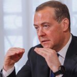 Медведєв видав нові божевільні погрози Великій Британії ➤ Prozoro.net.ua