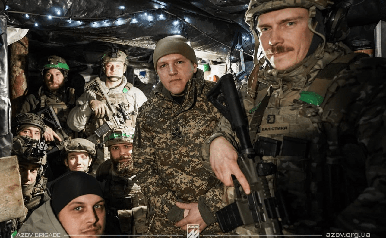 «Азов» показал, как выглядят только что отбитые позиции РФ: видео