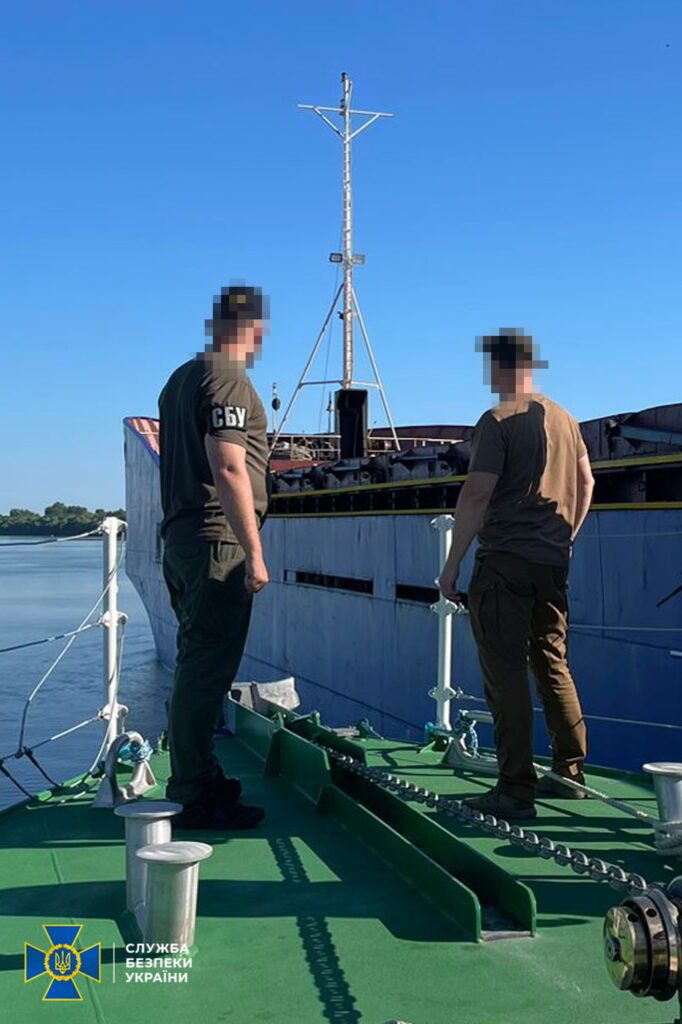 Украинские спецслужбы задержали судно с ворованным украинским зерном 3 Украинские спецслужбы задержали судно с ворованным украинским зерном