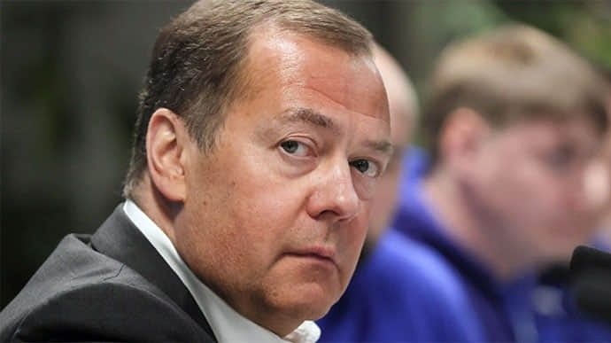 Невзоров: Медведєв оголосив усі секретні плани Путіна
