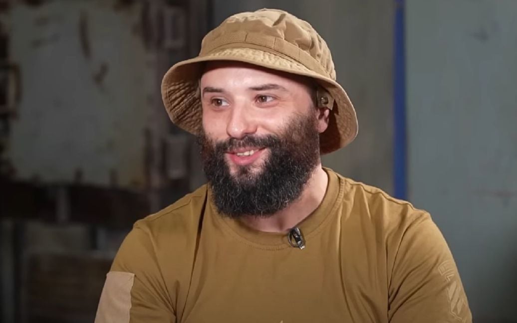 Віктор Розовий, який отримав поранення на фронті, показав наслідки трепанації черепа ➤ Prozoro.net.ua