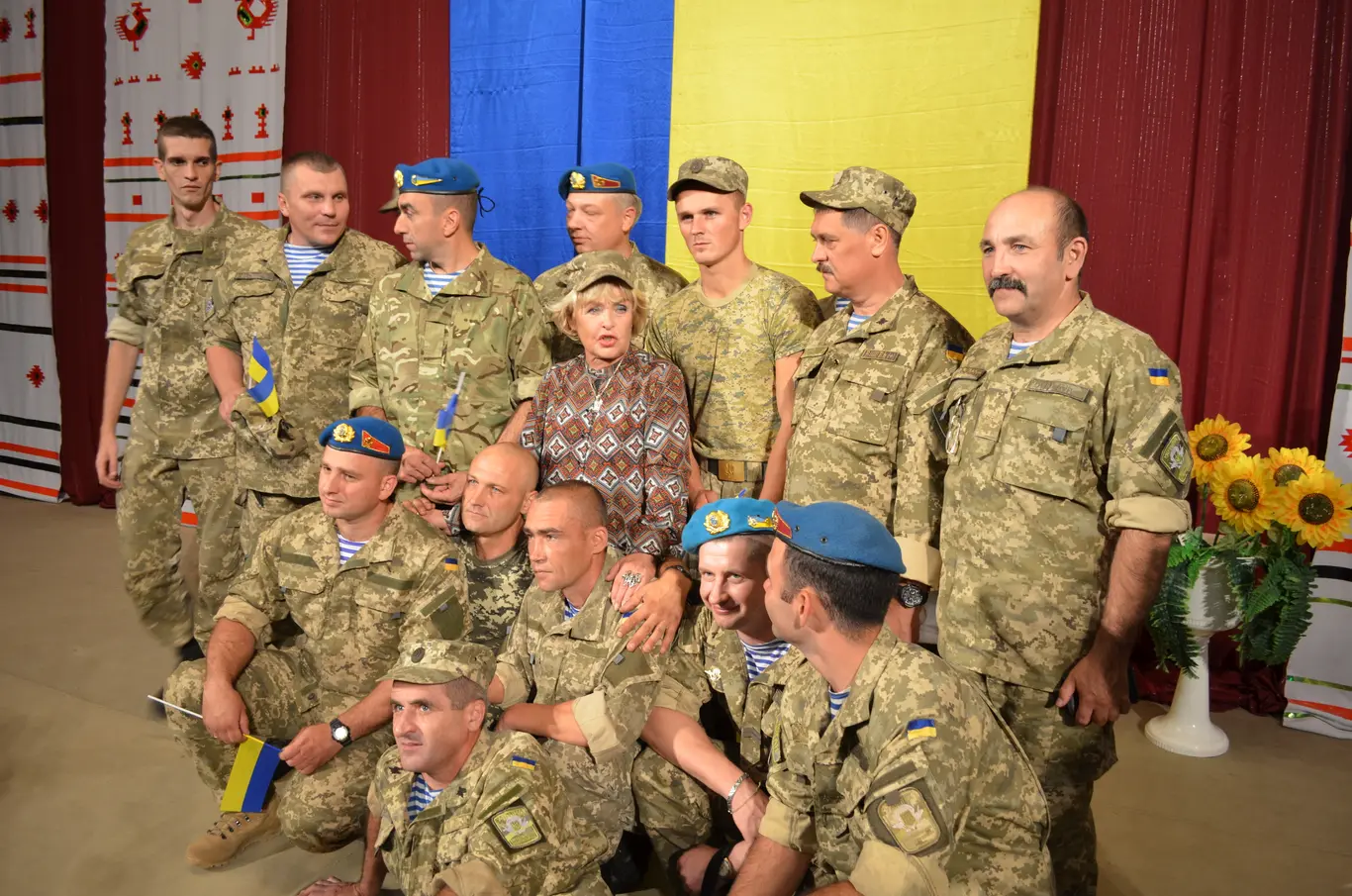 Поховала сина і коханого чоловіка: як зараз живе легендарна українська акторка Ада Роговцева