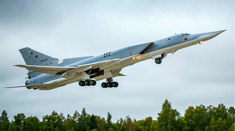 Стали известны имена пилотов РФ, атаковавших Охматдет