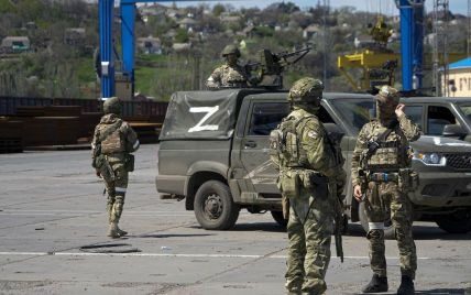 Українські захисники знайшли в російських окопах дивні “трофеї” ➤ Prozoro.net.ua