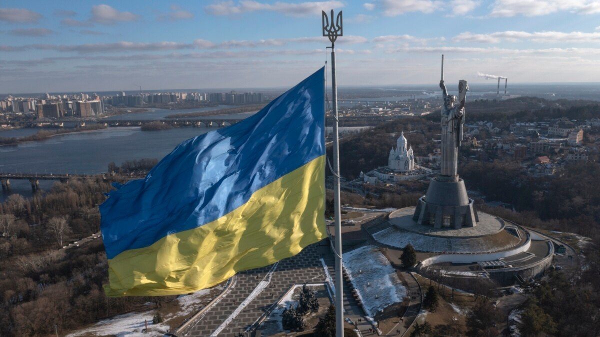 У Києві приспустили головний прапор України  ➤ Prozoro.net.ua