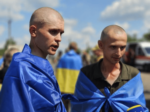 Відбувся обмін полоненими: ще 95 українських захисників повернулися додому (фото)