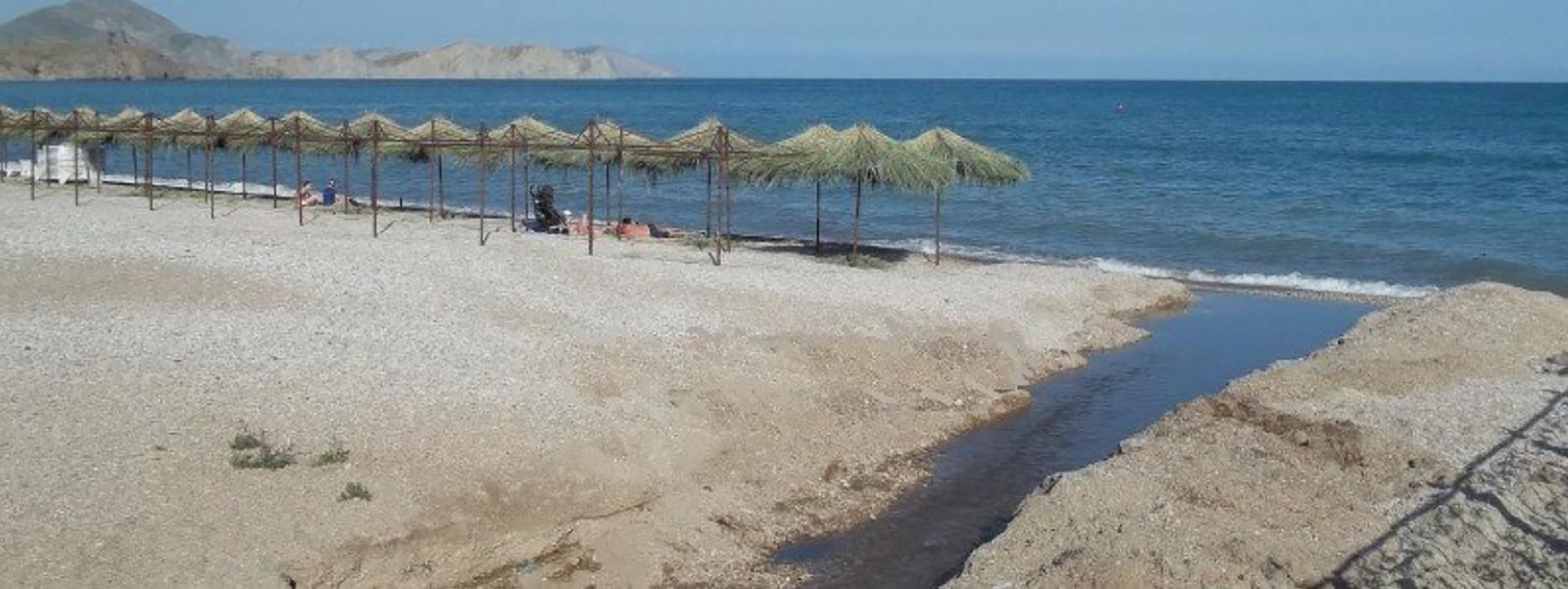 Пусті пляжі Крим