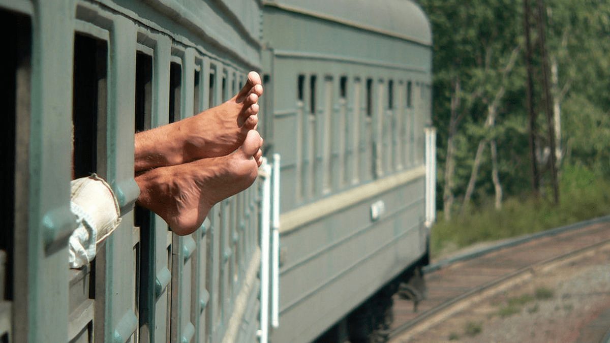 Чому стало важче купити квитки на потяг – відповідь “Укрзалізниці”