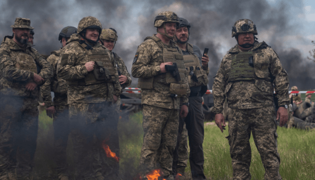 Ніякого радянського “товариша”: як вітаються українські військові