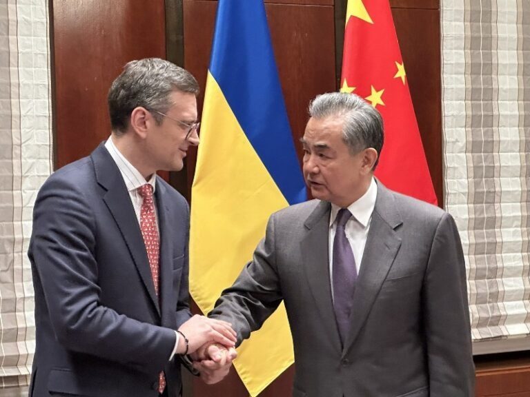 Вот что заявил Китай про Украину после переговоров с Кулебой