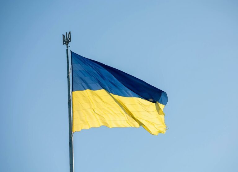 Ясновидящий назвал месяц окончания войны в Украине