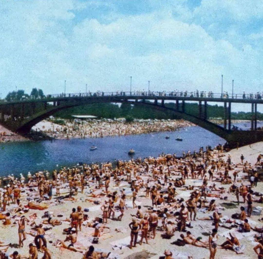 Киевские пляжи 1980-х: как спасались от жары (архивные фото) ➤ Prozoro.net.ua