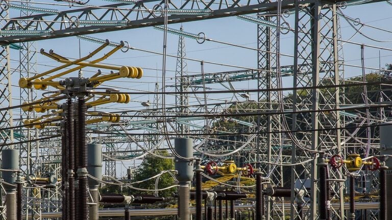 Энергообъекты защитят от ракет РФ: Укрэнерго строит саркофаги