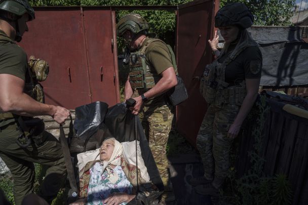 В Торецке проходит эвакуация мирных жителей: фото
