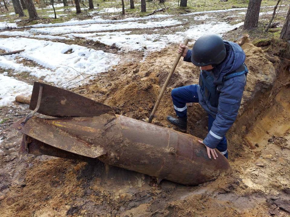 Россия впервые использовала чрезвычайно мощную бомбу по Купянск-Узловому