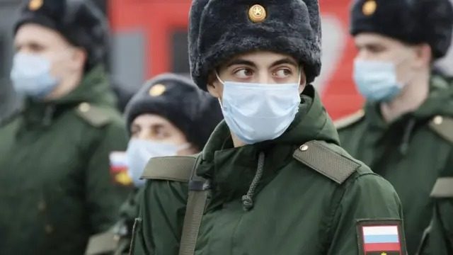 У РФ “прокинулися” матері строковиків: чого вони вимагають від Путіна