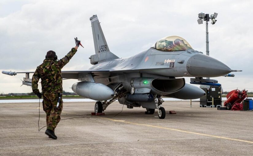 У The Economist повідомили, коли і скільки винищувачів F-16 прибуло до України  ➤ Prozoro.net.ua