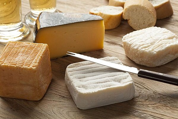 Названо найкорисніший сир у світі: налагоджує роботу серця