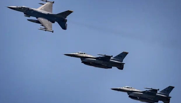 Украинские F-16 нанесли первые авиаудары: СМИ узнали детали ➤ Prozoro.net.ua