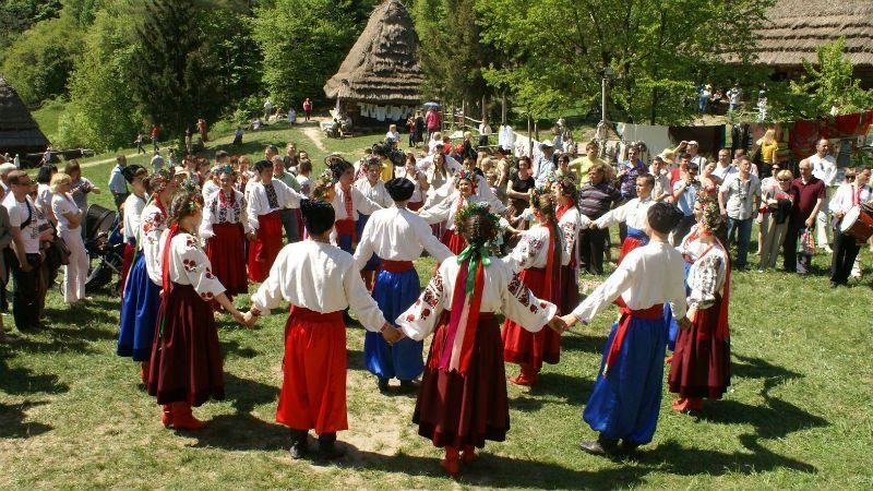 Дуже незвичайно: як українці називали своїх дітей 100 років тому
