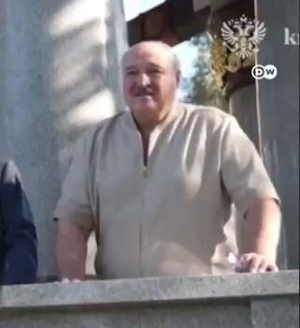 Що сталося з Лукашенко: мережу облетіли шокуючі фото
