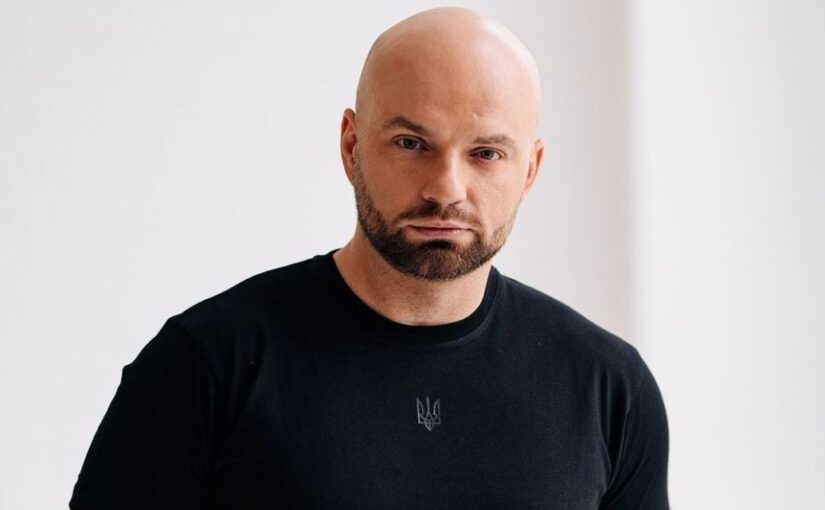 Відомий ведучий шокував, як його мама-українка підтримує війну  ➤ Prozoro.net.ua