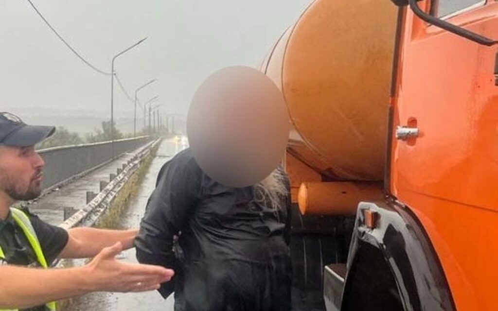 На Буковине пьяный священник устроил ДТП и напал на полицейского