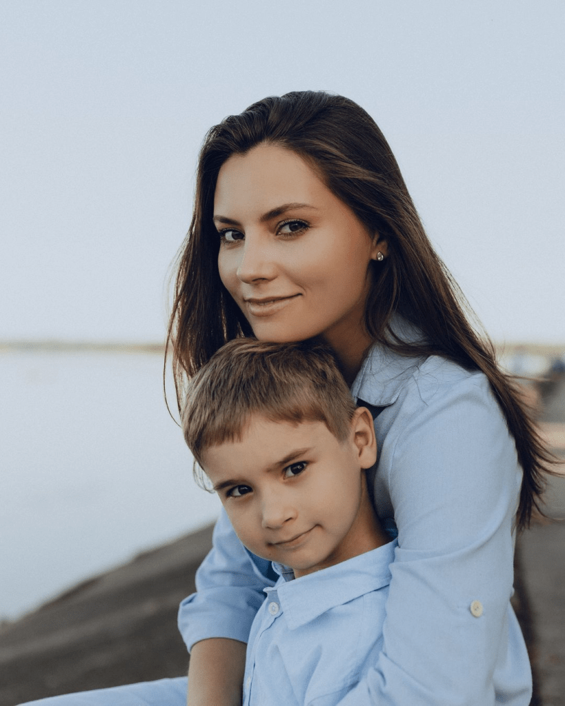 Зірка "Спіймати Кайдаша" розповіла, чи живе разом з чоловіком і чи спілкується її син з батьком