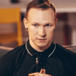 Скандальний блогер Спартак Субота втік з України за кордон (фото) ➤ Prozoro.net.ua