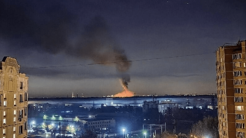 Вибухи у Підмосков’ї: російська влада заявила про “наймасштабнішу атаку” дронів за весь час (відео)
