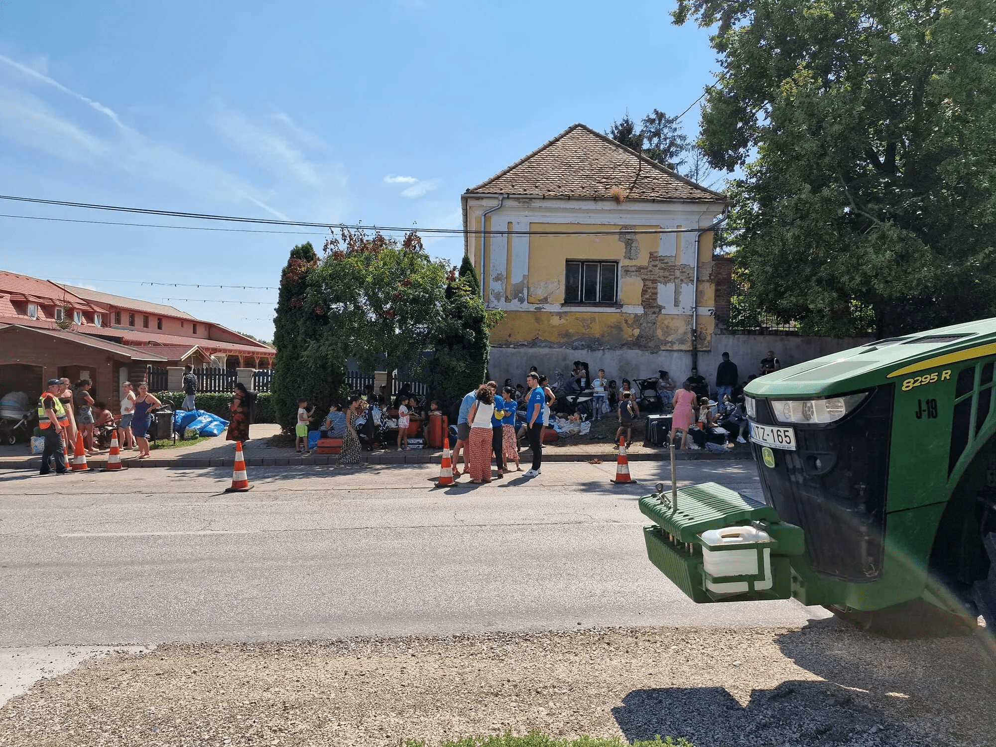 Доведеться заробляти: як змінилися правила для біженців в Угорщині та як цього стосуються роми