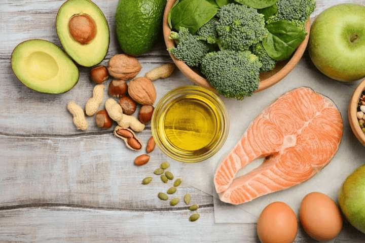 Які продукти містять корисні жири для активного мозку