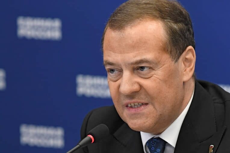 “До Києва й далі”, – Медведєв вимагає розгорнути танки ➤ Prozoro.net.ua