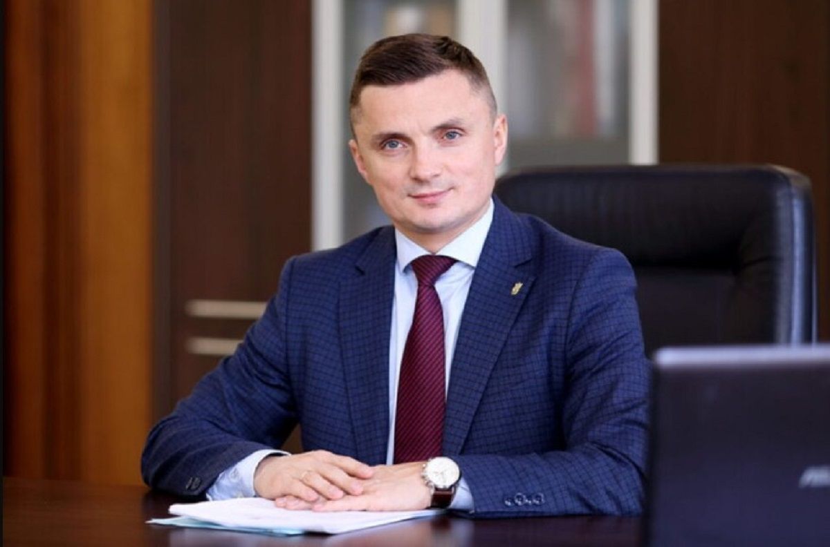 Суд восстановил в должности подозреваемого во взяточничестве чиновника в Тернопольской области