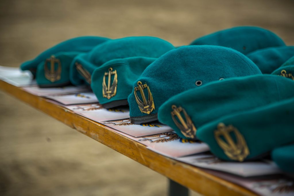 Місяць був у штурмі в Кринках та 5 днів поспіль провів у воді: історія 27-річного морпіха (відео)