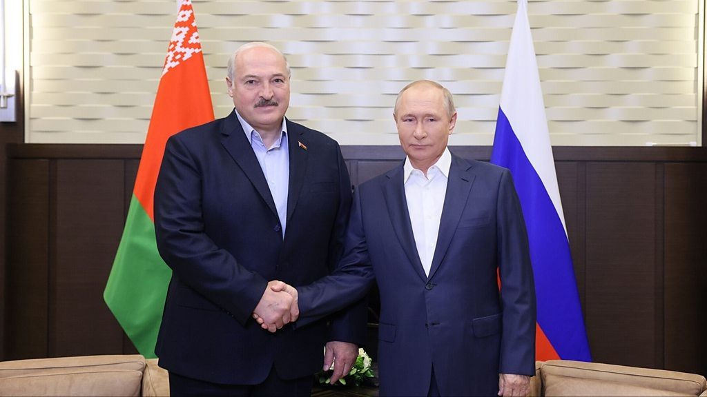 Путін через Лукашенка хоче зупинити бойові дії, і ось як