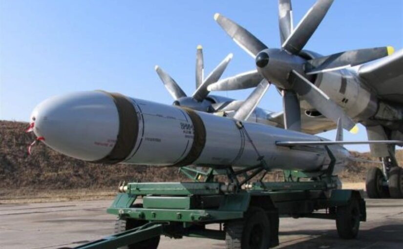 У Києві зі ставка витягли уламки російської ракети Х-101 ➤ Prozoro.net.ua