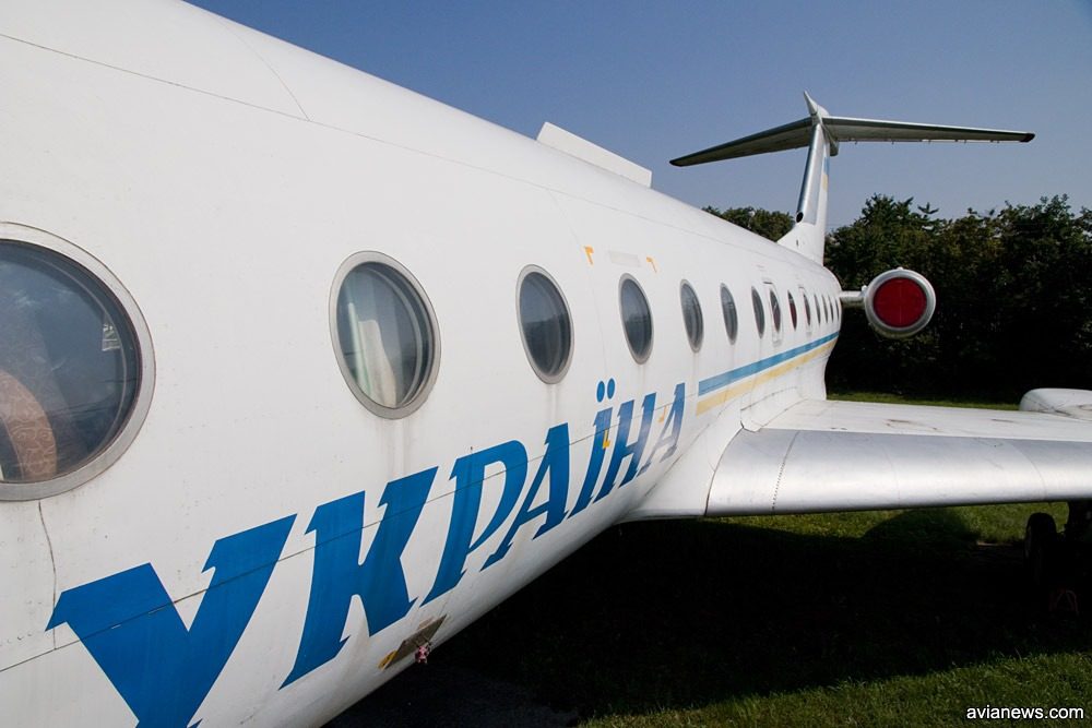 «Вез чемодан с $600 тыс»: как главы Украины ездили за границу
