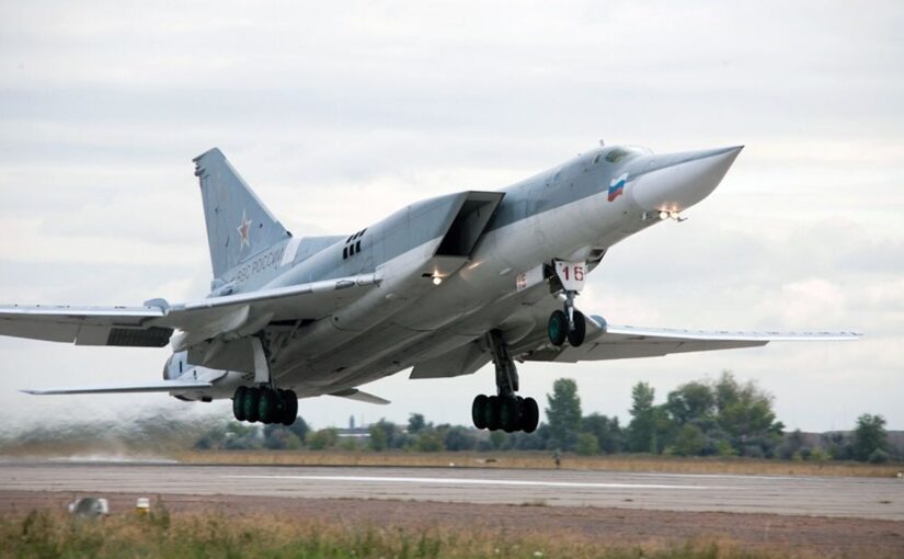 Яскраві кадри падіння російського Ту-22М3 та детонації ракет показали в Мережі (відео) ➤ Prozoro.net.ua